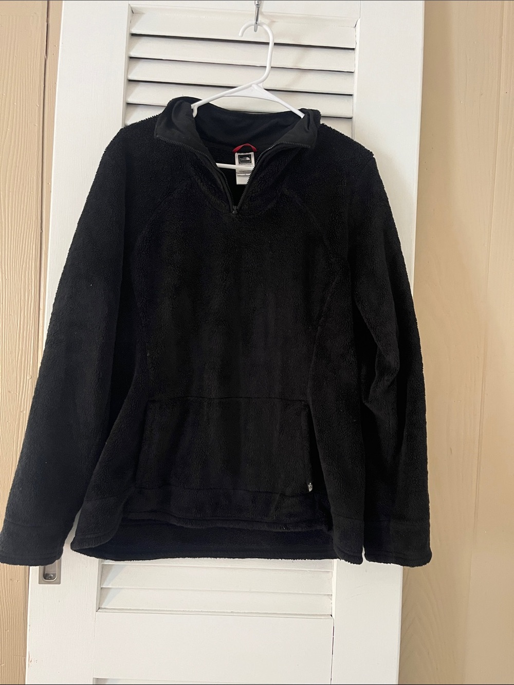 The North Face Women Black Fuzzy/Raschel 1/4 Zip-Up Pullover